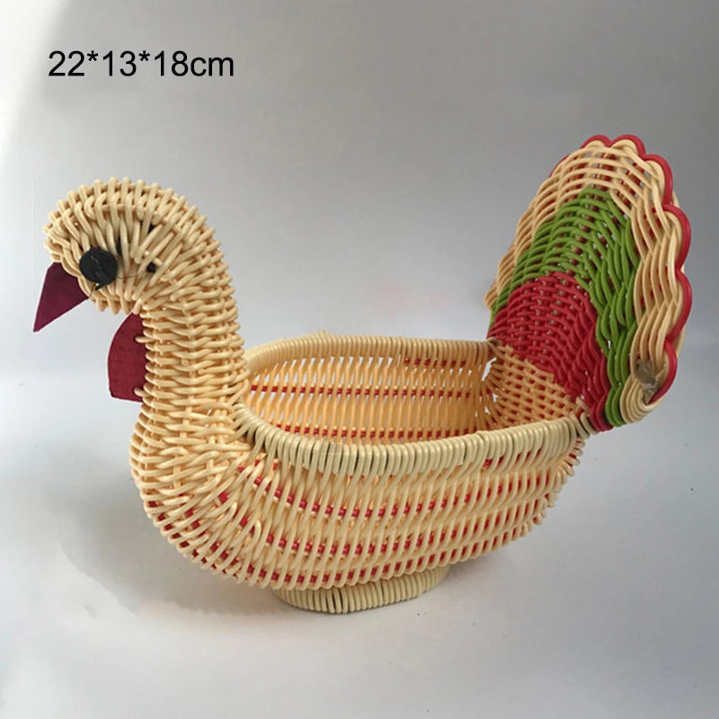 Cesta Decorativa de Rattan em Formato de Bichinho