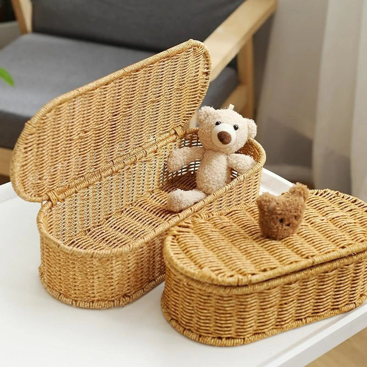 Caixa Oval de Rattan com Ursinho na Tampa