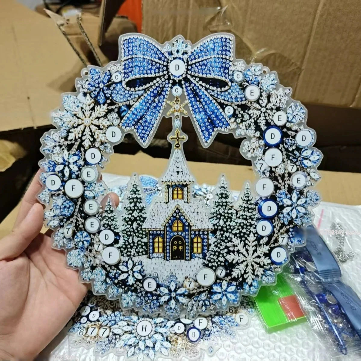 Kit de pintura com diamantes e motivos natalinos, conjunto de artesanato com diamantes acrílicos para iniciantes, com guirlanda de luzes e cordão, ideal como presente para as festas.